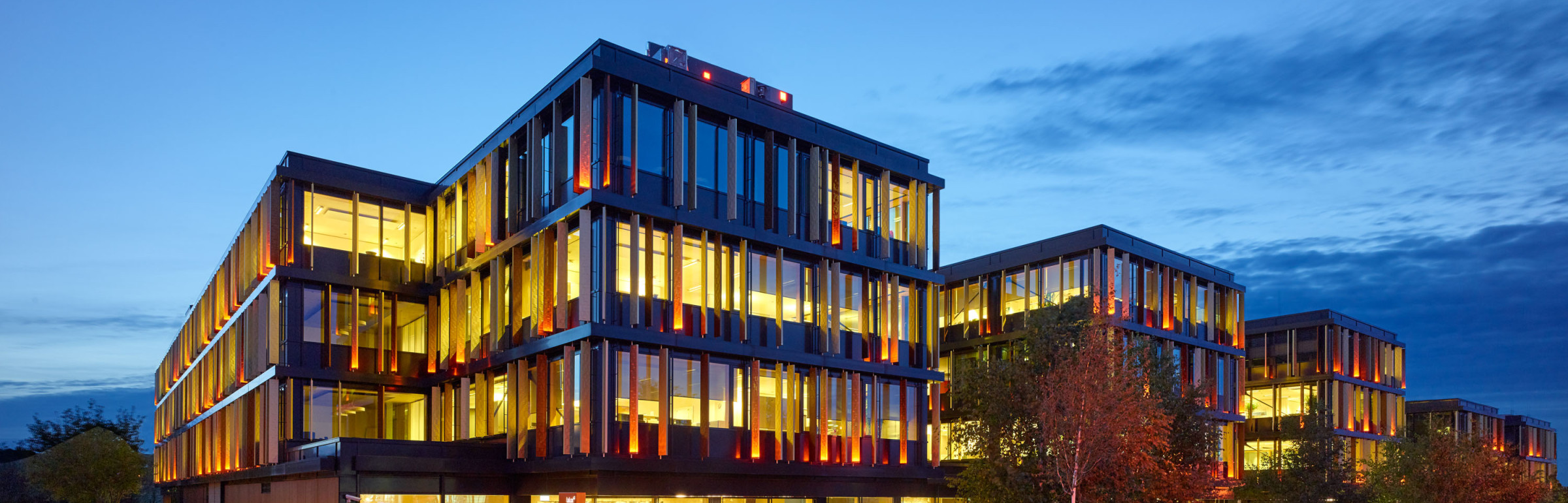 Banner LALUX ASSURANCES