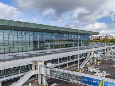 lux-Airport logo