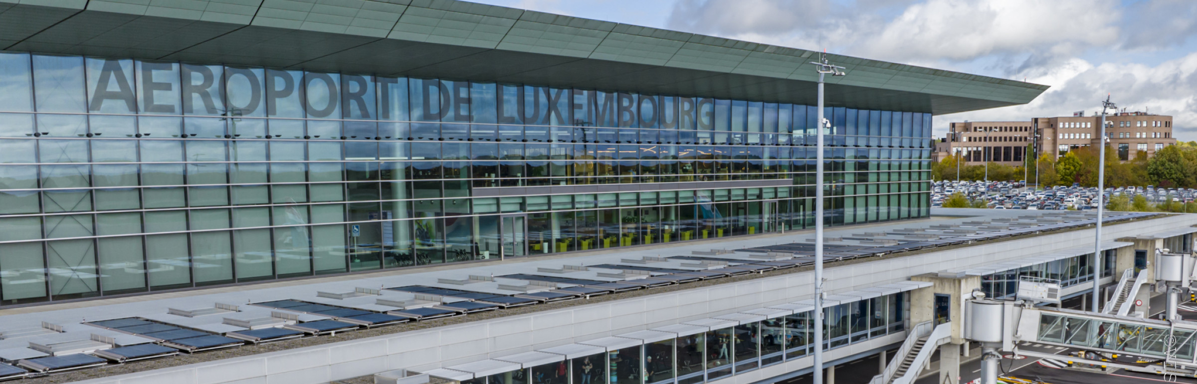 Banner lux-Airport