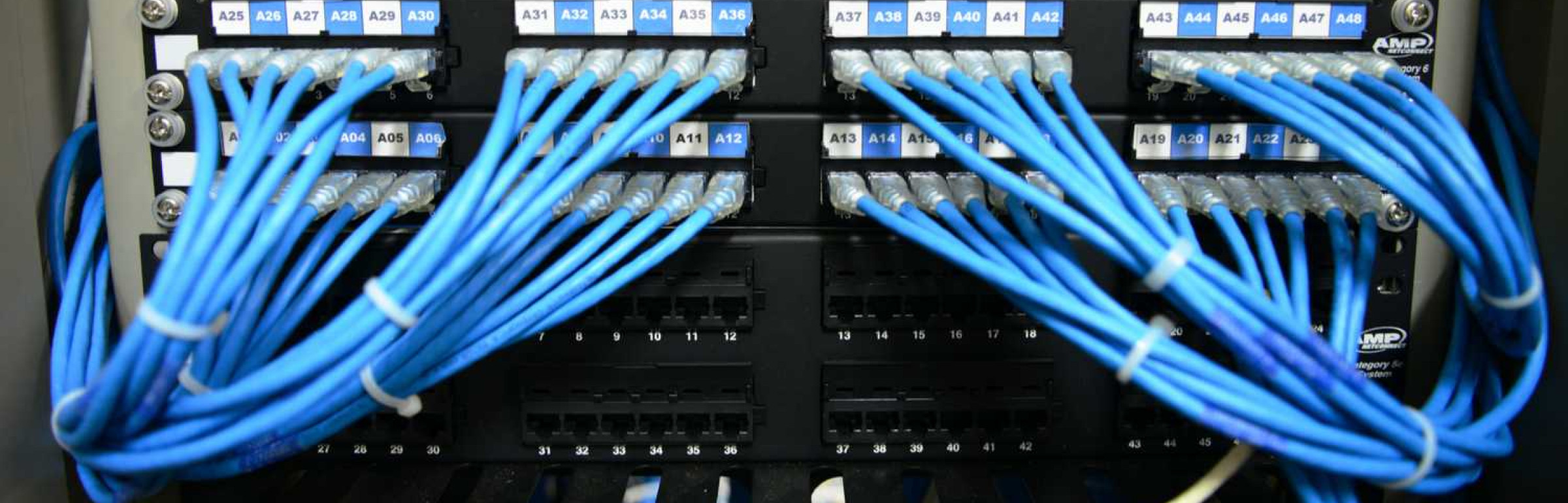 Banner Lux Technicom